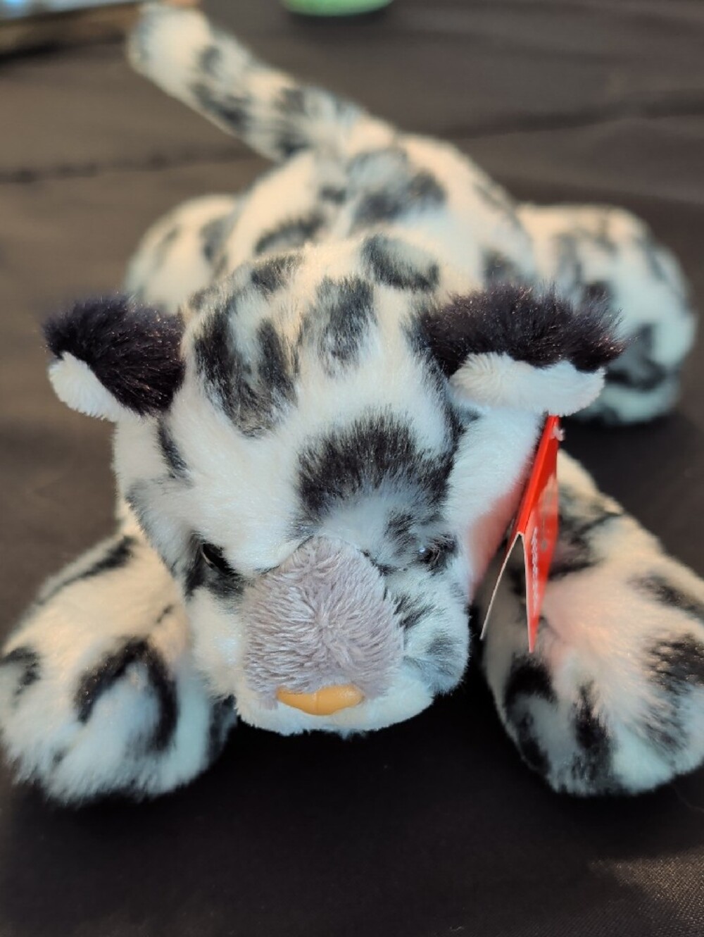 🐆🐼 Telus Branded Snow Leopard Aurora NWT